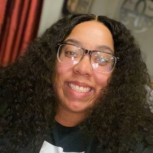 Meet your Posher, Lynee